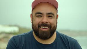 <em>Carlos</em>